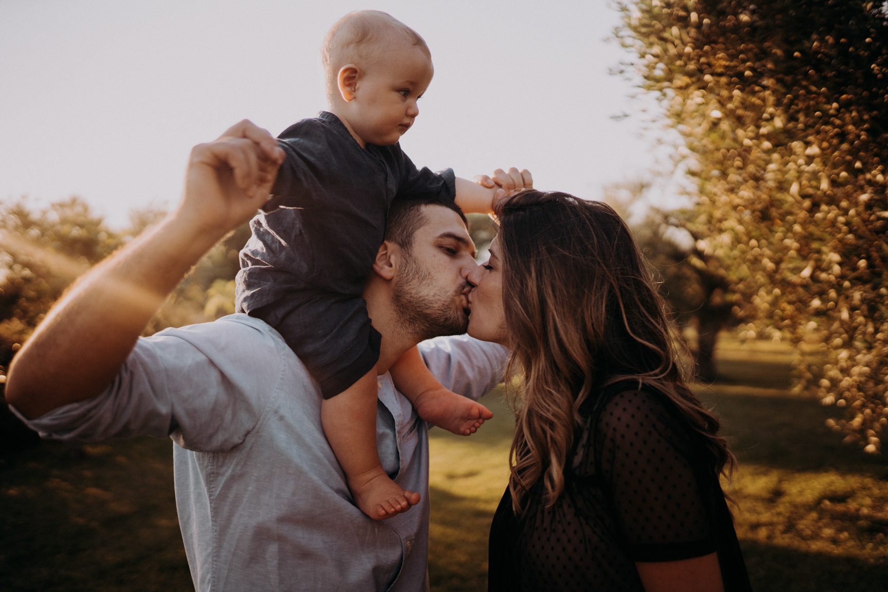 Golden Hour Romance - Scatto 8